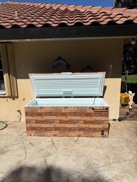 Prestige Cold Plunge Large — reclaimed barnwood wrap, open, patio